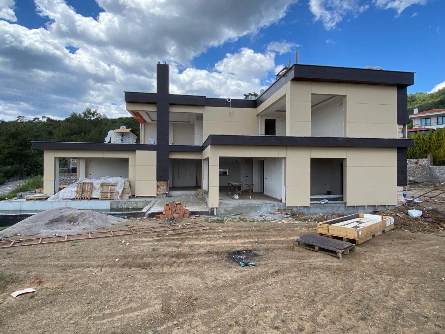 WhatsApp Image 2024-05-06 at 14.02.49 (1)