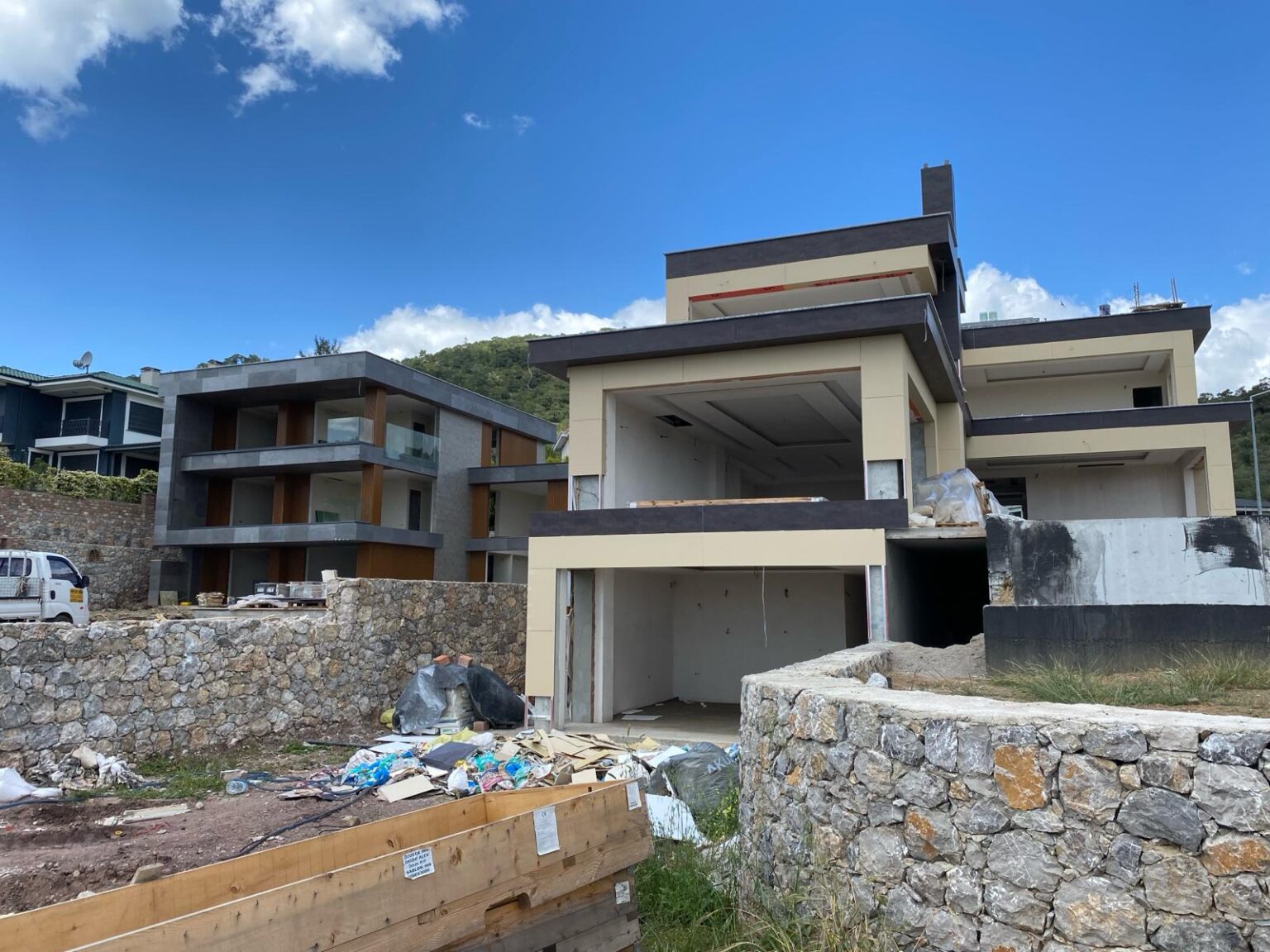 WhatsApp Image 2024-05-06 at 14.02.50 (3)